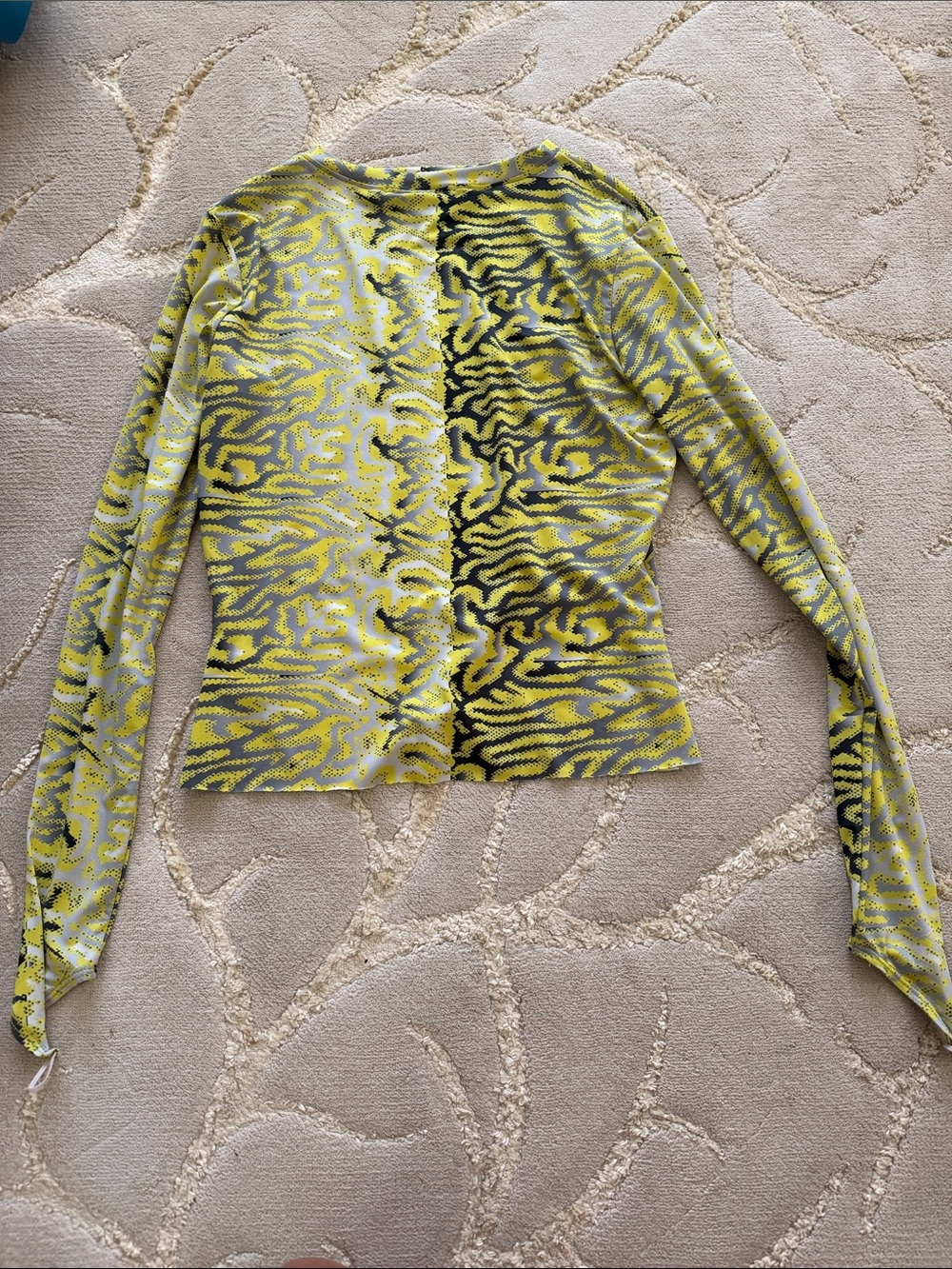 Women's Long-Sleeve Crew Neck Top in Yellow Abstract Print